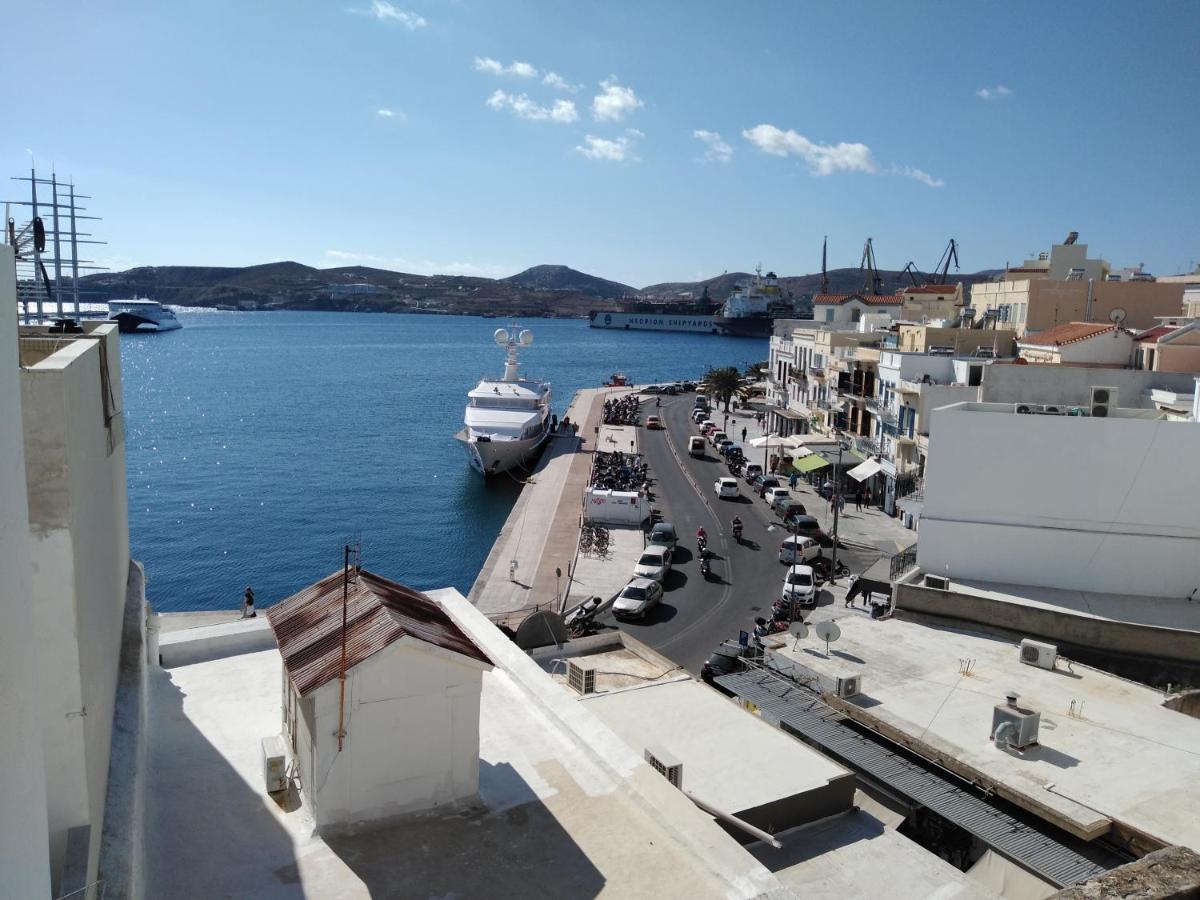 Porto Appartement Ermoupoli Buitenkant foto